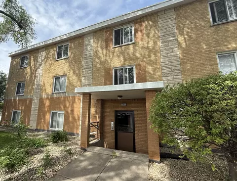 5568 S Archer Ave #2B, Chicago, IL 60638