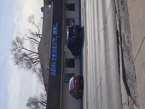 8553 Ogden Ave #1, Lyons, IL 60534 photo 1