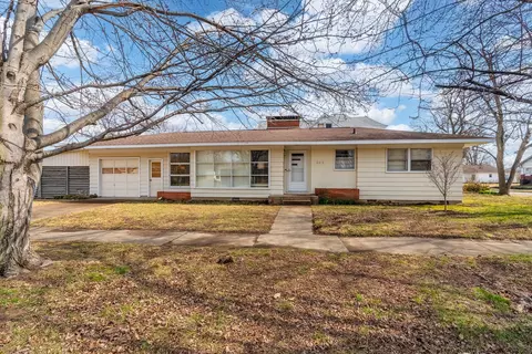 202 N 21st St, Murphysboro, IL 62966