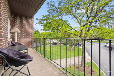 Exterior - 1550 Sandpebble Dr #209, Wheeling, IL 60090 photo 1 of 4