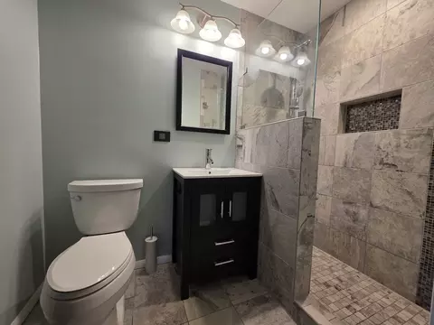 Bath - 1550 Sandpebble Dr #209, Wheeling, IL 60090 photo 1 of 2