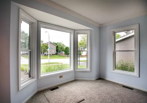 Living - 2705 Colonial Dr, Elgin, IL 60124 photo 1 of 5