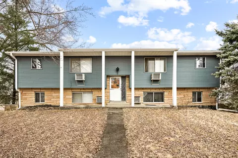 6573 Prairie St, Garden Prairie, IL 61038