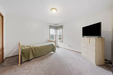 Bedroom - 6448 Peyla Ln, Plainfield, IL 60586 photo 4 of 5
