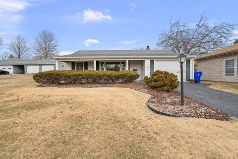 124 E Mill St, Kewanee, IL 61443