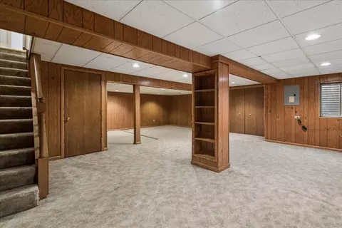 Other - 4620 Olmstead Dr, Hoffman Estates, IL 60192 photo 3 of 3
