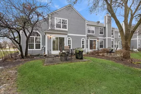 Exterior - 4620 Olmstead Dr, Hoffman Estates, IL 60192 photo 3 of 3