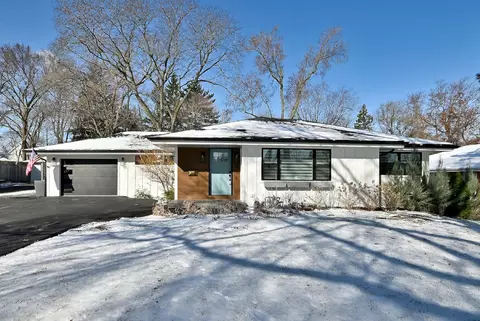 252 Ann St, Clarendon Hills, IL 60514