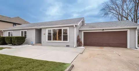 6759 W 91st St, Oak Lawn, IL 60453
