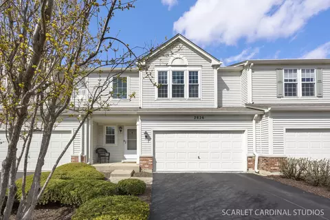2826 Peachtree Cir, Aurora, IL 60502