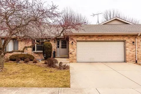802 Eagle Creek Rd, Elwood, IL 60421