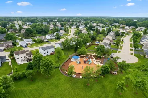 2830 Colonial Dr, Elgin, IL 60124 photo 34