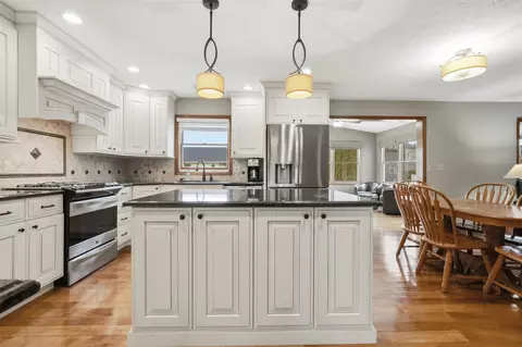 Kitchen - 2 Knottingham Ct, Bloomington, IL 61704 photo 1 of 3