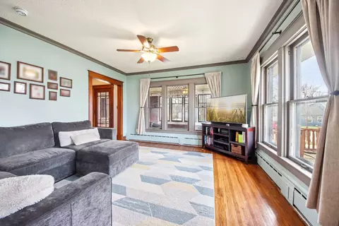 316 E 13th St, Lockport, IL 60441 photo 6