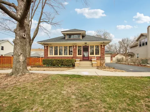 316 E 13th St, Lockport, IL 60441 photo 2