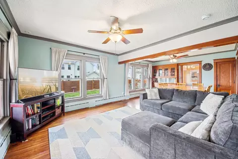 316 E 13th St, Lockport, IL 60441 photo 4