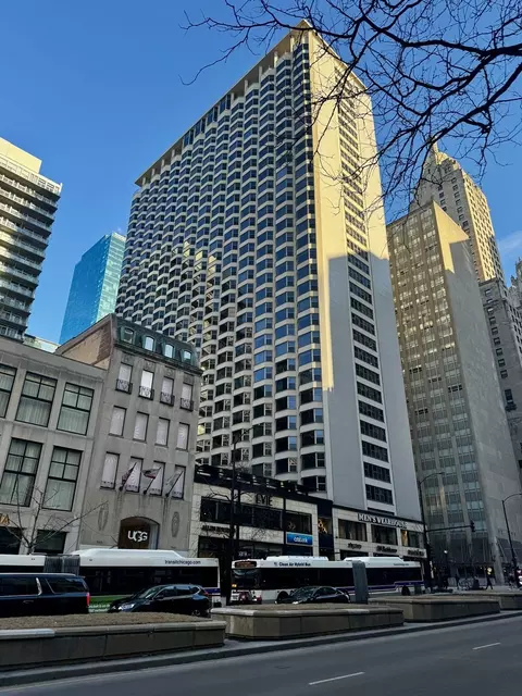 535 N Michigan Ave #2511, Chicago, IL 60611