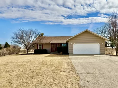 3818 Stacie Ln, Rock Falls, IL 61071