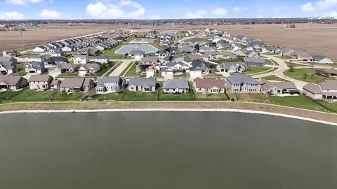 View/Area - 1117 Declaration Dr, Savoy, IL 61874 photo 5 of 13