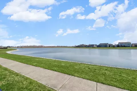 View/Area - 1117 Declaration Dr, Savoy, IL 61874 photo 2 of 13