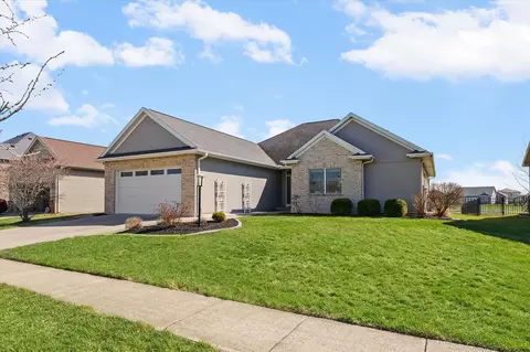 1117 Declaration Dr, Savoy, IL 61874