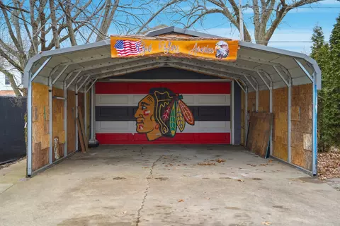 Exterior - 513 1st Ave, Dixon, IL 61021 photo 5 of 12