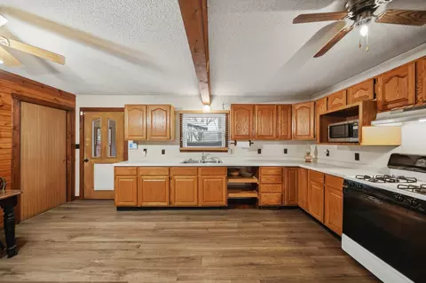 Kitchen - 513 1st Ave, Dixon, IL 61021 photo 2 of 6
