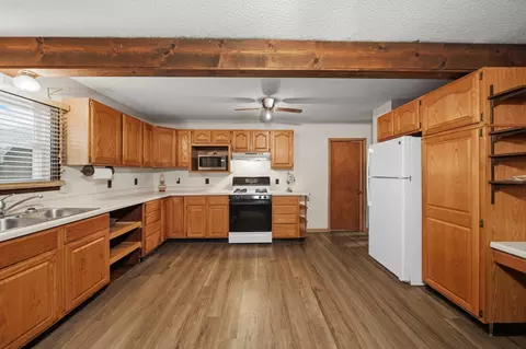 Kitchen - 513 1st Ave, Dixon, IL 61021 photo 1 of 6