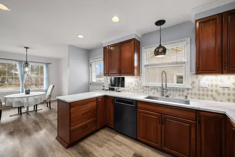 430 Harlem Ave, Glenview, IL 60025 photo 9