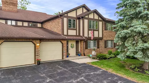 13253 S Oak Ridge Trl #2B, Palos Heights, IL 60463
