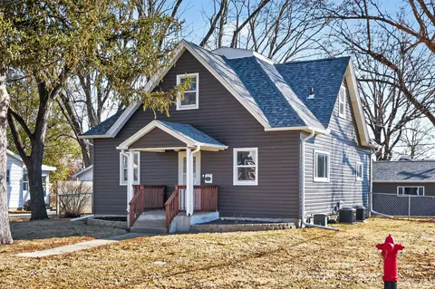 1011 S 3rd St, Oregon, IL 61061