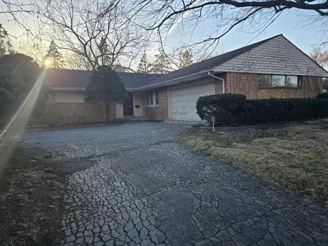 9424 Normandy Ave, Morton Grove, IL 60053