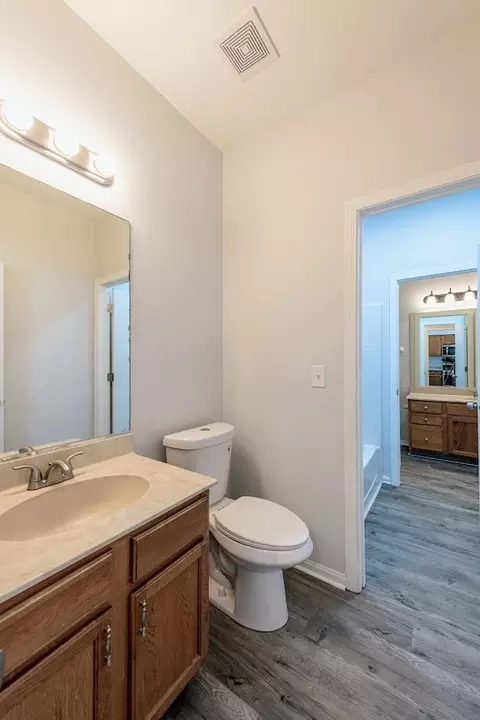 Bath - 3209 Hoffman St, Plano, IL 60545 photo 3 of 4