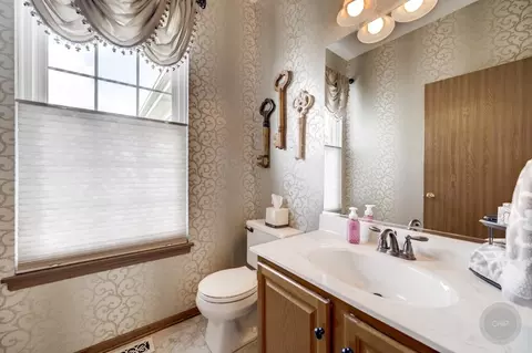 Bath - 4606 Carrier Cir, Plainfield, IL 60586 photo 1 of 3
