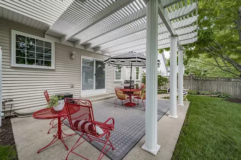 Exterior - 4606 Carrier Cir, Plainfield, IL 60586 photo 6 of 10