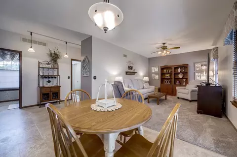 Dining - 4606 Carrier Cir, Plainfield, IL 60586 photo 3 of 4