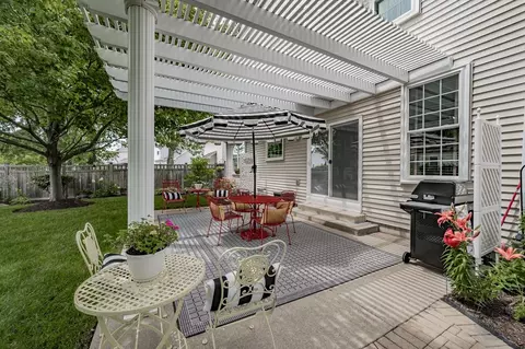 Exterior - 4606 Carrier Cir, Plainfield, IL 60586 photo 4 of 10