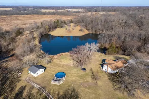 14004 252nd St W, Illinois City, IL 61259