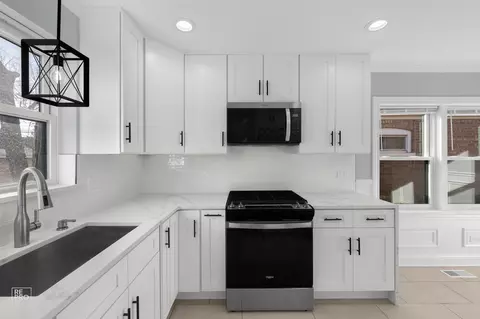 Kitchen - 3733 W 58th St, Chicago, IL 60629 photo 5 of 7