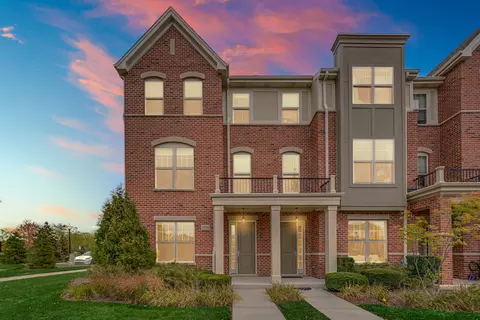 1218 Byrne Blvd, Vernon Hills, IL 60061