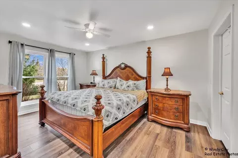 Bedroom - 2054 Peach Tree Ln, Algonquin, IL 60102 photo 1 of 3
