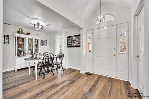 Entry Way - 2054 Peach Tree Ln, Algonquin, IL 60102 photo 1 of 1