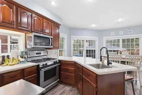 Kitchen - 2937 16th Ave, Moline, IL 61265 photo 3 of 5