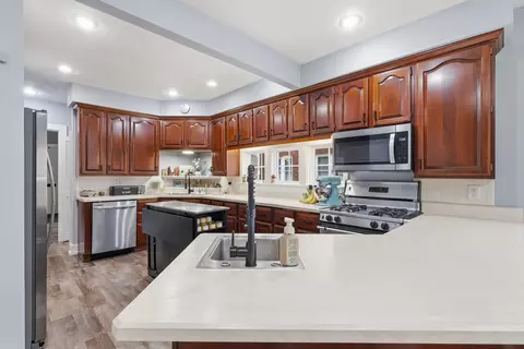 Kitchen - 2937 16th Ave, Moline, IL 61265 photo 4 of 5