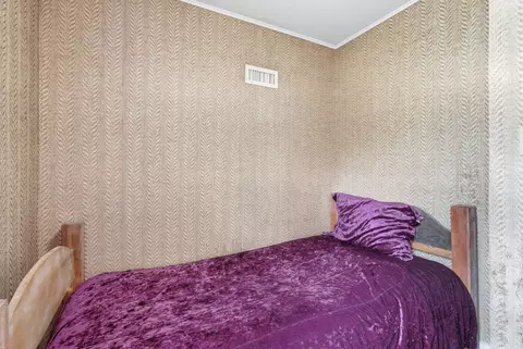 Bedroom - 2937 16th Ave, Moline, IL 61265 photo 3 of 8