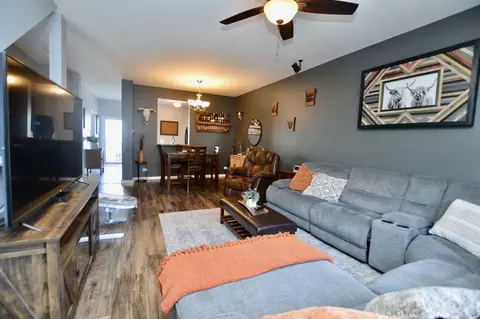 Living - 2106 Concord Dr, Mchenry, IL 60050 photo 2 of 3
