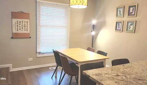 Dining - 406 College Xing, Rolling Meadows, IL 60008 photo 3 of 5