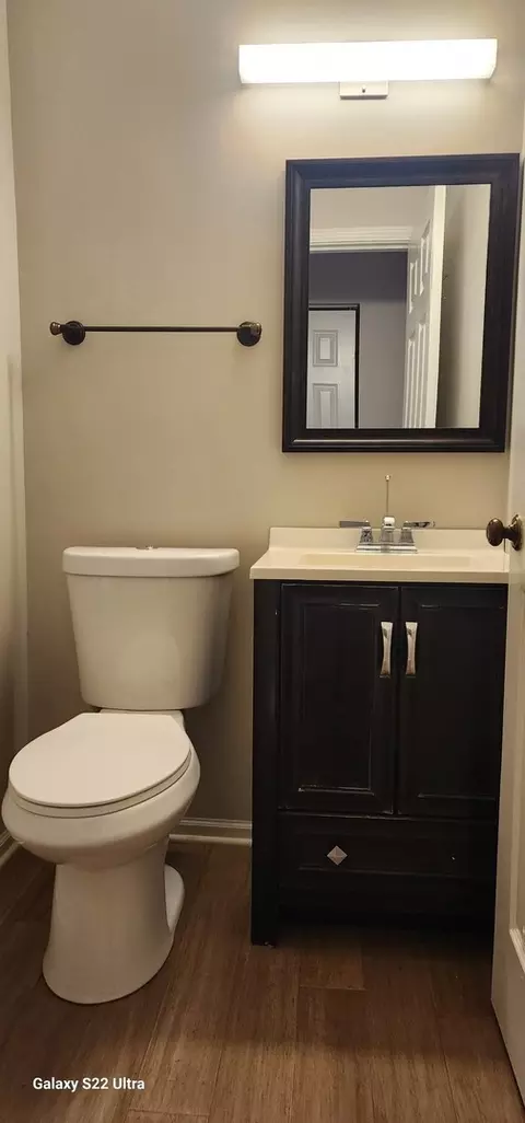 Bath - 406 College Xing, Rolling Meadows, IL 60008 photo 2 of 4