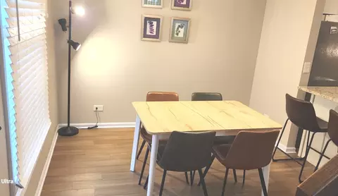 Dining - 406 College Xing, Rolling Meadows, IL 60008 photo 2 of 5