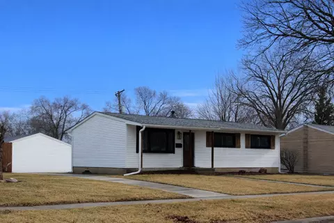 163 Terry Ct, Woodstock, IL 60098